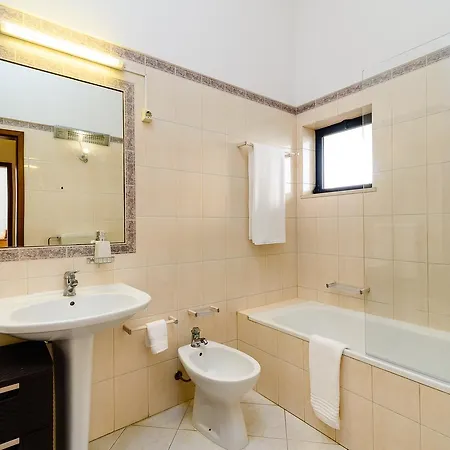 Sunrise I Carvoeiro (Lagoa)