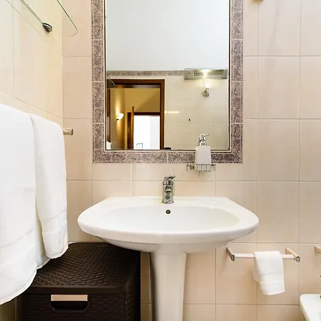 Sunrise I Apartment *